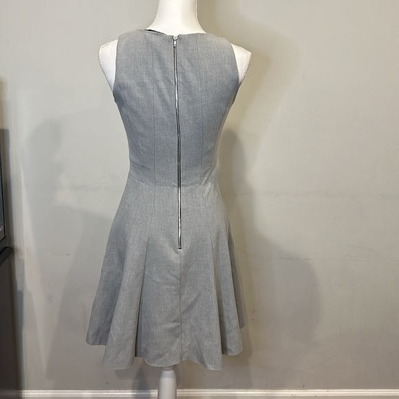 H&M Gray Fit and Flare Skater Dress with Back Zip  Size 6 - Picture 4 of 6